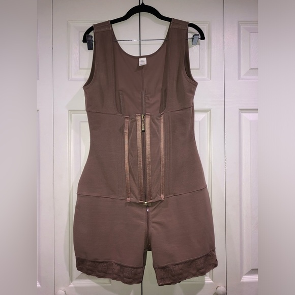 Shapewear for Women Adjustable Shoulder Bodysuit Tummy Control Butt Lift - Picture 4 of 12